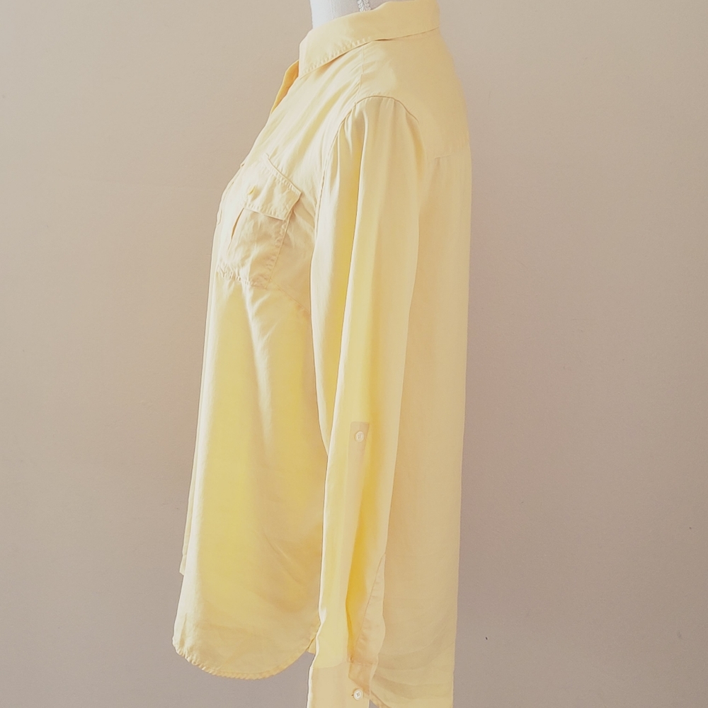 Talbots Yellow Button Down Size 8 - image 3